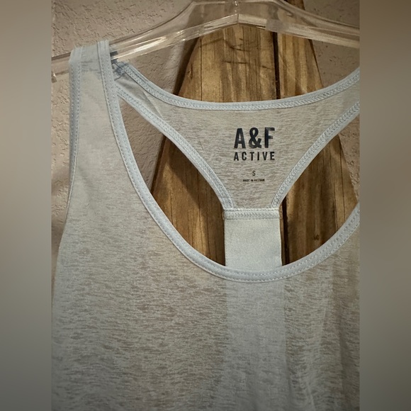 Abercrombie and Fitch Active wear razor back top - Picture 3 of 3